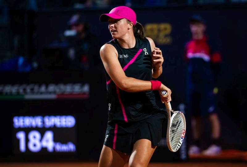 Turniej WTA w Rzymie: Świątek awansowała do trzeciej rundy