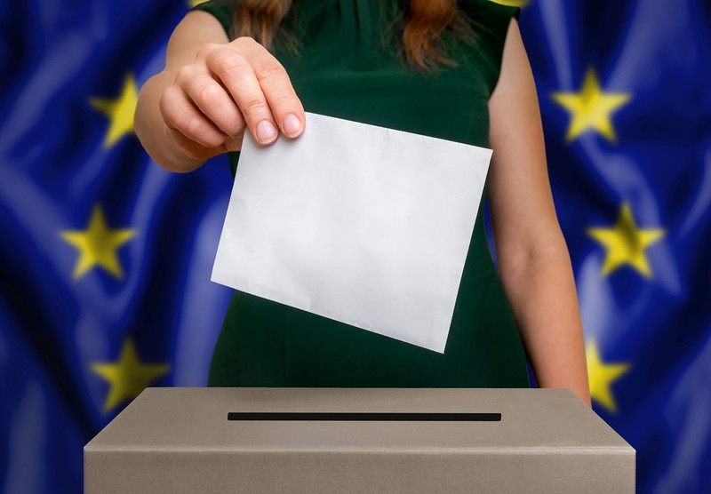 Eurobarometr: 64 proc. młodych Europejczyków chce głosować w wyborach do PE