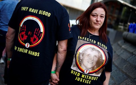 UK: Victims of tainted blood scandal to start receiving compensation in summer