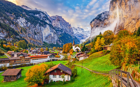 Szwajcarska wioska Lauterbrunnen walcząc z nadmierną turystyką, wprowadzi opłatę dla odwiedzających 
