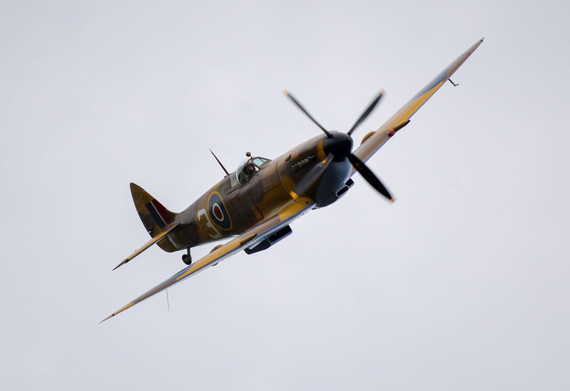 Anglia: Rozbił się zabytkowy samolot Spitfire, zginął pilot