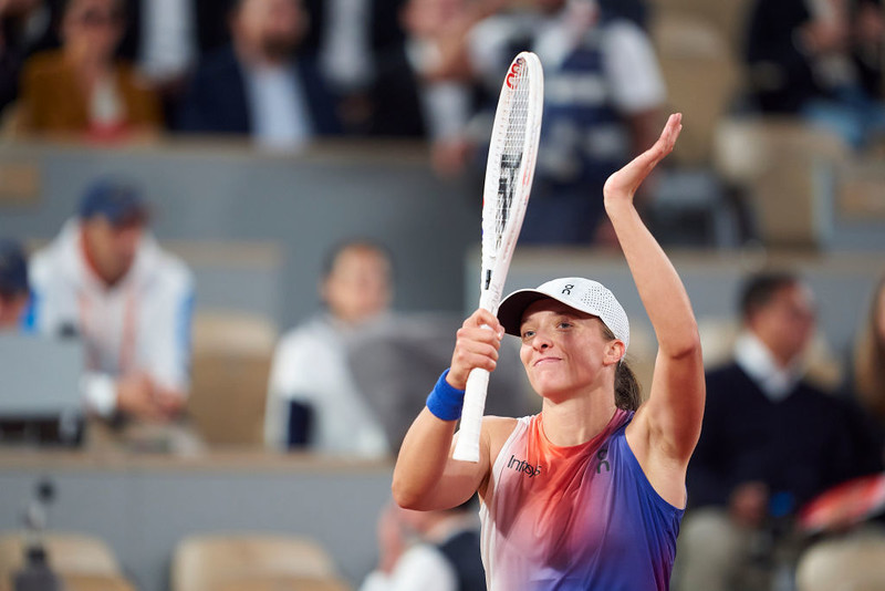 French Open: Świątek advances to second round