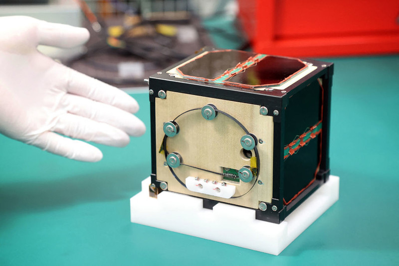 Zakończono budowę pierwszego drewnianego satelity na świecie
