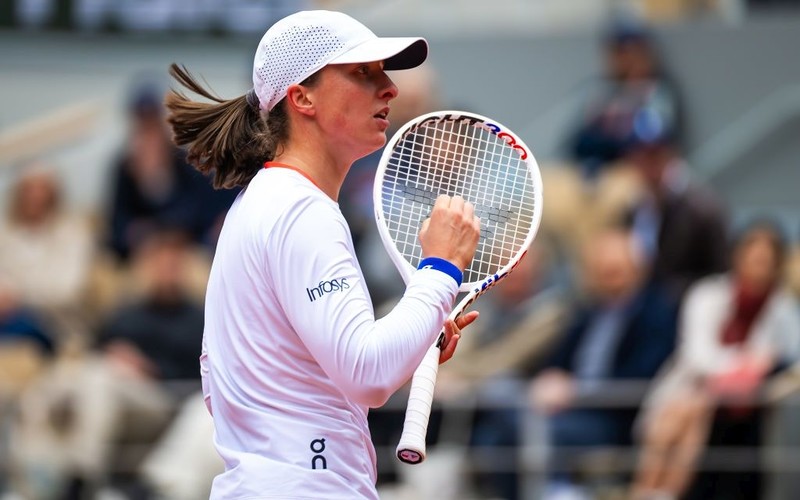 French Open: Swiatek's rapid advancement to quarterfinals