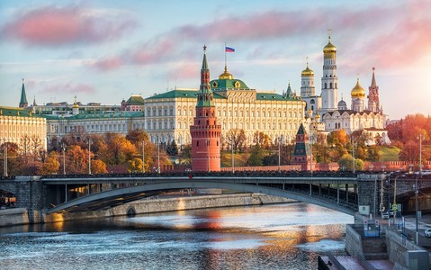 "Rzeczpospolita": Russia is investigating Poles