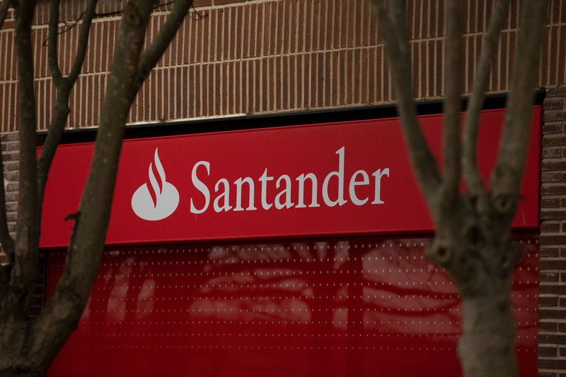 Santander zhakowany. Dane pracowników banku i milionów klientów zagrożone