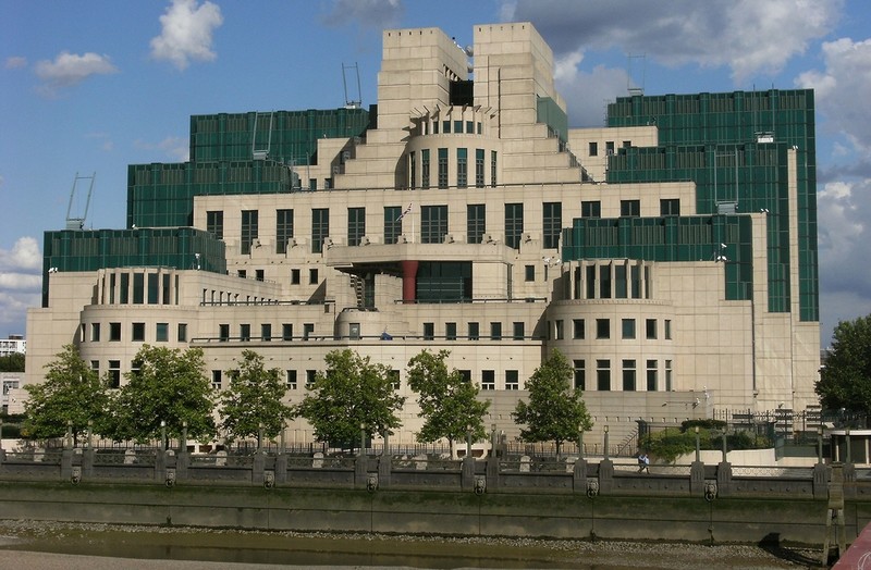 Chińskie władze: Brytyjska MI6 zwerbowała dwóch naszych obywateli do szpiegowania
