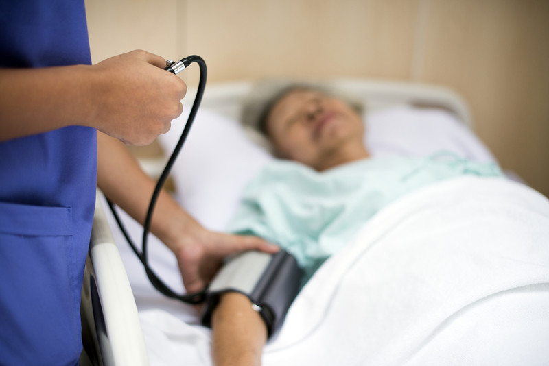 Pielęgniarki ogłosiły "narodowy stan wyjątkowy" w NHS. "Pacjenci umierają na korytarzach"