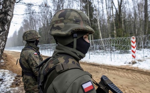 Polish soldier attacked on border with Belarus died
