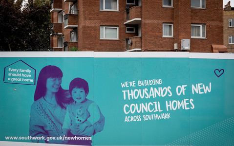 Lokalne władze przenoszą setki bezdomnych rodzin z Londynu, stawiając im 24-godzinne ultimatum
