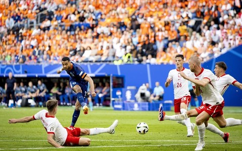 Poland lost to the Netherlands 1-2 in the European Football Championship match