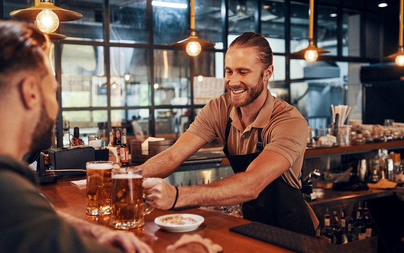 UK: Każdego miesiąca zamyka się 80 pubów. Właściciele nie wytrzymują presji finansowej