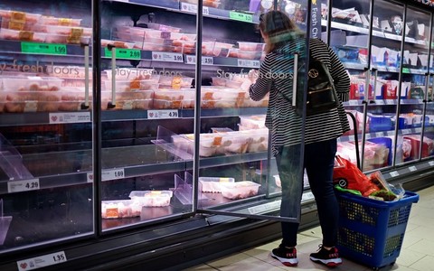 So-called "superbugs" found in 40% of chicken samples in Lidl in 5 countries
