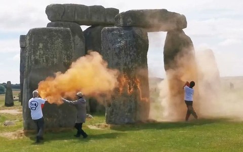 England: Activists from Just Stop Oil sprayed paint on Stonehenge stone circle