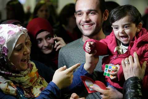 Niemcy: 270 tys. Syryjczyków uprawnionych do sprowadzenia rodzin 