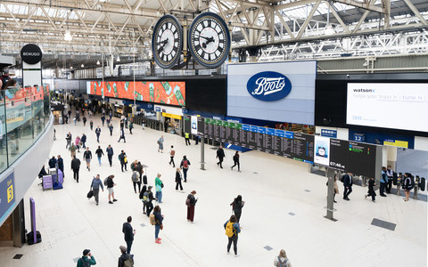 "Big Brother" na londyńskich stacjach kolejowych. Używano kamer AI bez wiedzy pasażerów