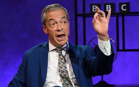 UK: Farage under fire for criticism after statements on Russia and Putin