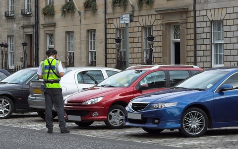 UK: Prywatne parkingi "podarują" kierowcom dodatkowe 10 minut