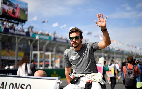 Alonso dementuje plotki o rozstaniu z McLarenem