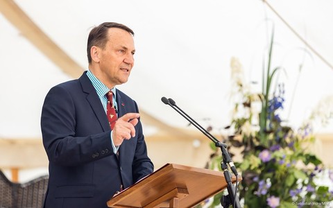 Sikorski in England: Kremlin can be contained, even defeated