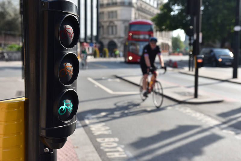 Eleven cyclists a day fined for running red lights in London as police get tough on law-breaking rid