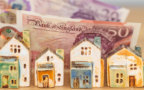 Wysokość rat kredytów hipotecznych "największym problemem" właścicieli nieruchomości w UK