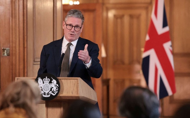 Premier Starmer: Będziemy szczerze mówić o trudnych decyzjach