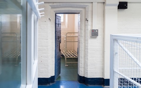 UK: Nowy rząd rozważa zwalnianie więźniów po odbyciu przez nich 40% kary