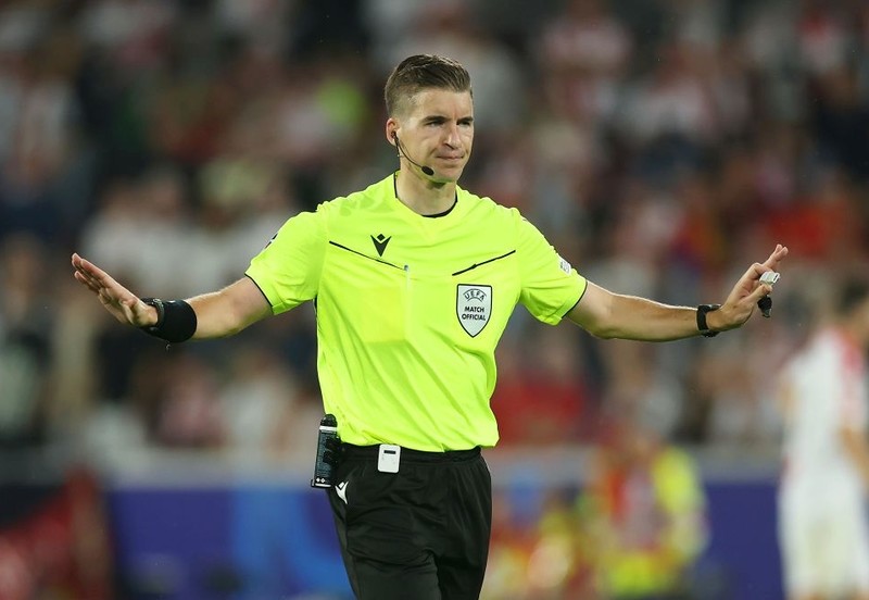 EURO 2024: Francuz Letexier arbitrem finału, Marciniak sędzią technicznym