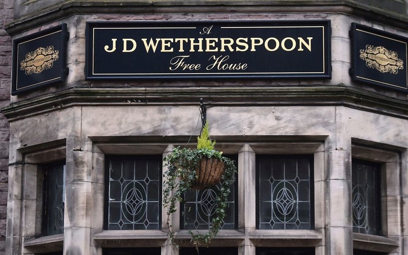 Wetherspoons zamyka swoje puby w Londynie. Oto lista lokali, które znikną z mapy stolicy