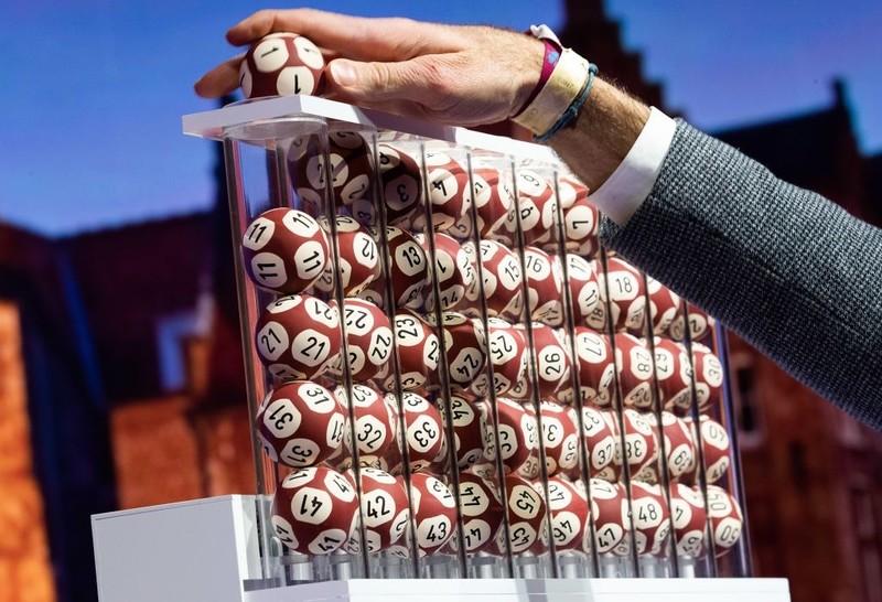Posiadacz losu z Wielkiej Brytanii wygrał 24 miliony funtów w EuroMillions