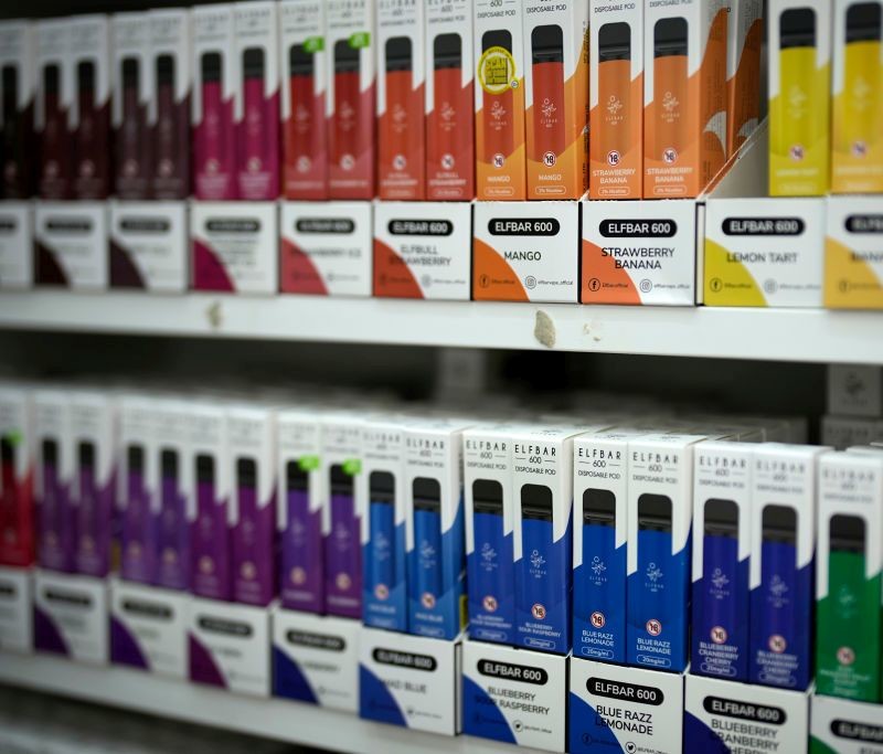 Number of UK adults who vape reaches record level, report finds