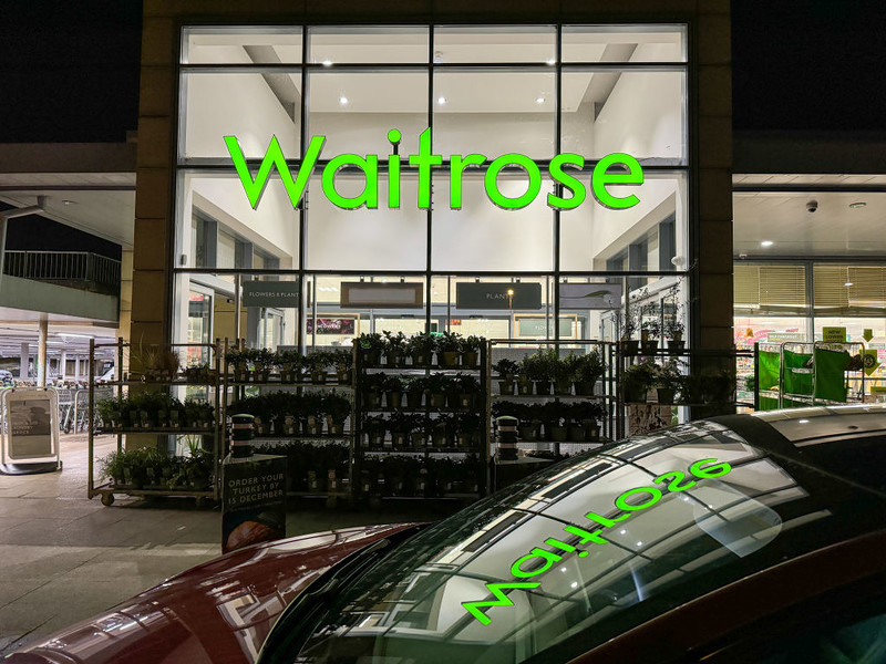 Waitrose otworzy 100 nowych sklepów w ramach planu modernizacji sieci