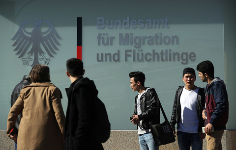 "Der Spiegel": Wraz z uchodźcami do Niemiec przyjechały tysiące talibów