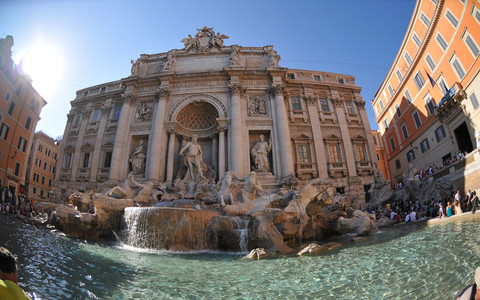 Tourist fined €450 for swimming in Rome's Trevi fountain