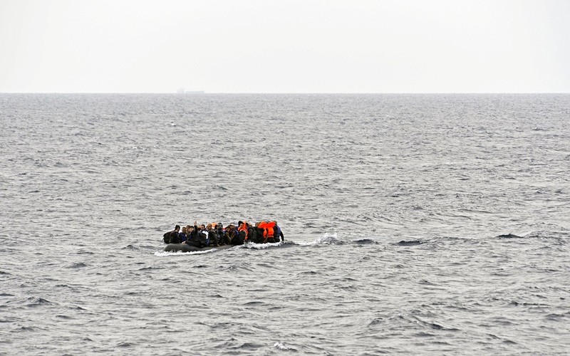 Twelve die after migrant boat sinks in Channel