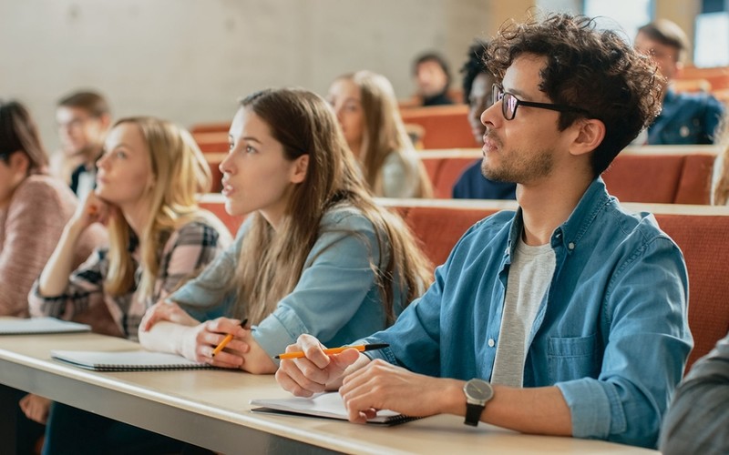 Polak i dwie Polki wśród najlepszych studentów świata