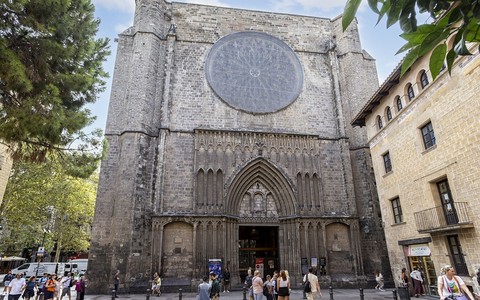 Vandals devastate historic walls in Barcelona with graffiti