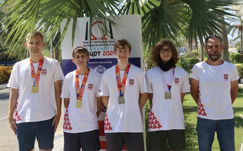 Pole second in the world at the International Informatics Olympiad