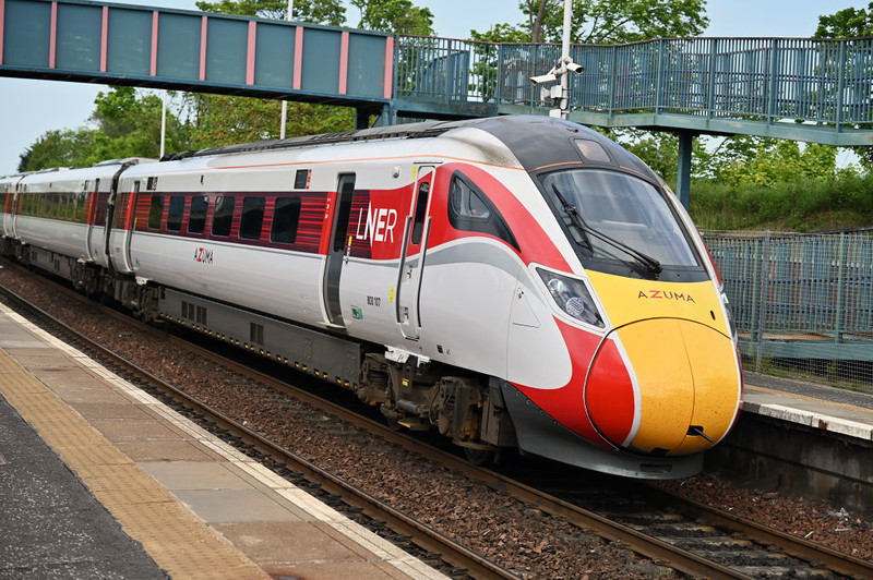 Campaigners call for unlimited ‘climate card’ UK rail pass
