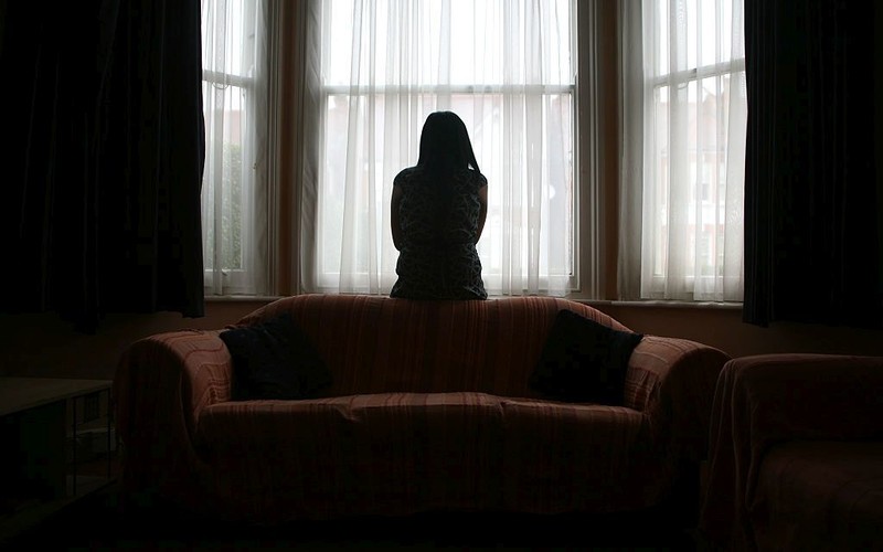 Domestic abuse experts to be embedded in 999 control rooms