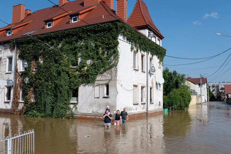 Wielka powódź w Polsce: Stan klęski żywiołowej wprowadzony w kolejnych powiatach