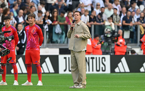 Juventus bid farewell to Szczesny ahead of match against Napoli