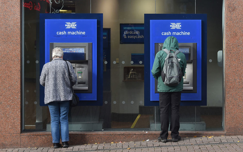 Labour’s benefit fraud crackdown would allow officials to access bank accounts