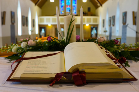 W Irlandii brakuje księży. Msze mogą być zastępowane przez publiczną modlitwę