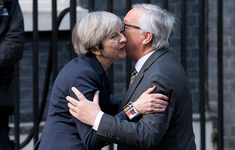 Brexit: No 10 'doesn't recognise' account of Juncker dinner