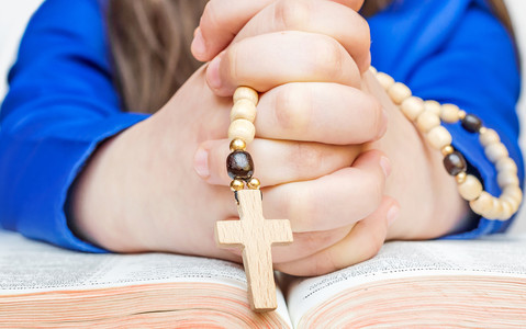 Polacy wypowiedzieli się na temat religii w szkole. Nowy sondaż CBOS