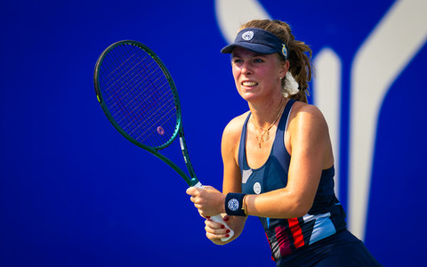 Turniej WTA w Wuhan: Fręch i Linette awansowały do 1/8 finału 