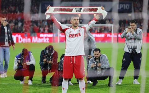 Podolski pożegnał się z kibicami w Kolonii: "To był dla mnie ciężki, ale i piękny dzień"