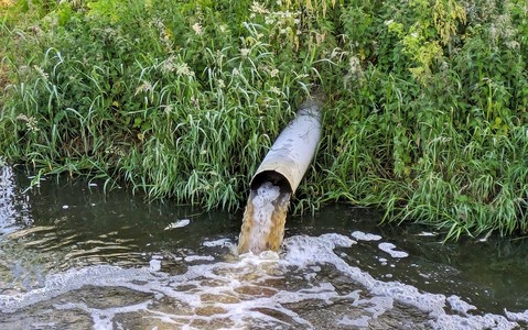 UK rivers contain ‘cocktail of chemicals and stimulants’ endangering aquatic life